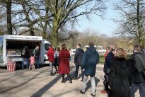 Losverkauf im Bremer Bürgerpark mit dem tombomobi
