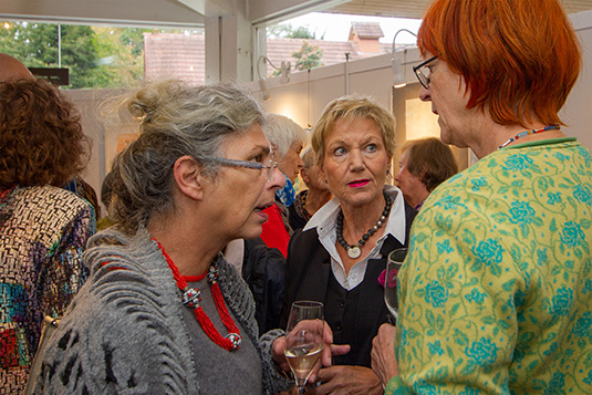 Sonia Schadwinkel im Gespräch mit Gästen Sonia Schadwinkel im Gespräch mit Gästen